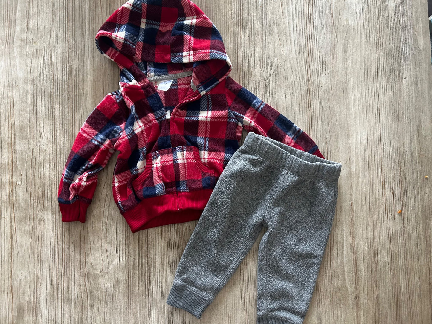 Fleece hoodie and pants, Kids 9 Month (6-9M)