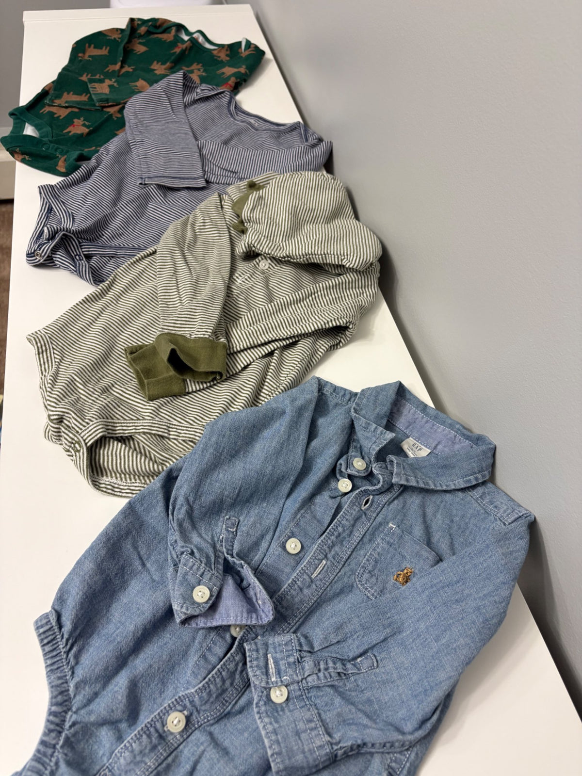 Baby Boy 24M Long-Sleeve Bodysuit Bundle – Baby Gap Denim Romper, Hooded & Striped Onesies (4 Pcs), Kids 24 Month (18-24M)