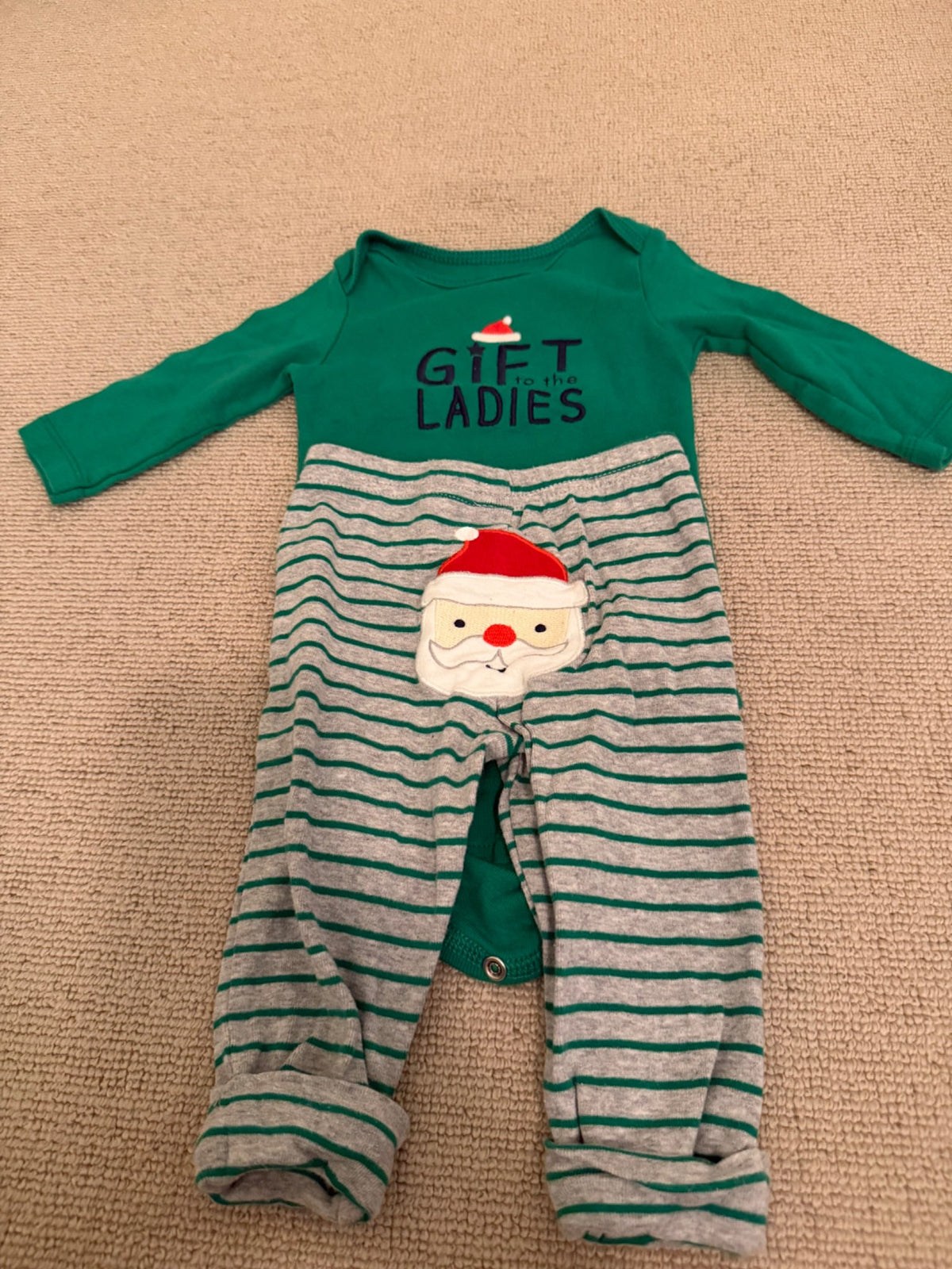 Christmas outfit- size 6 mos, Kids 6 Month (3-6M)
