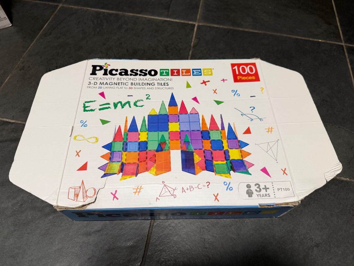100 Picasso tiles