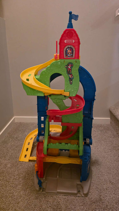 Fisher-Price Little People Wheelies Stand ’n Play Rampway *Tower Only*, VGUC