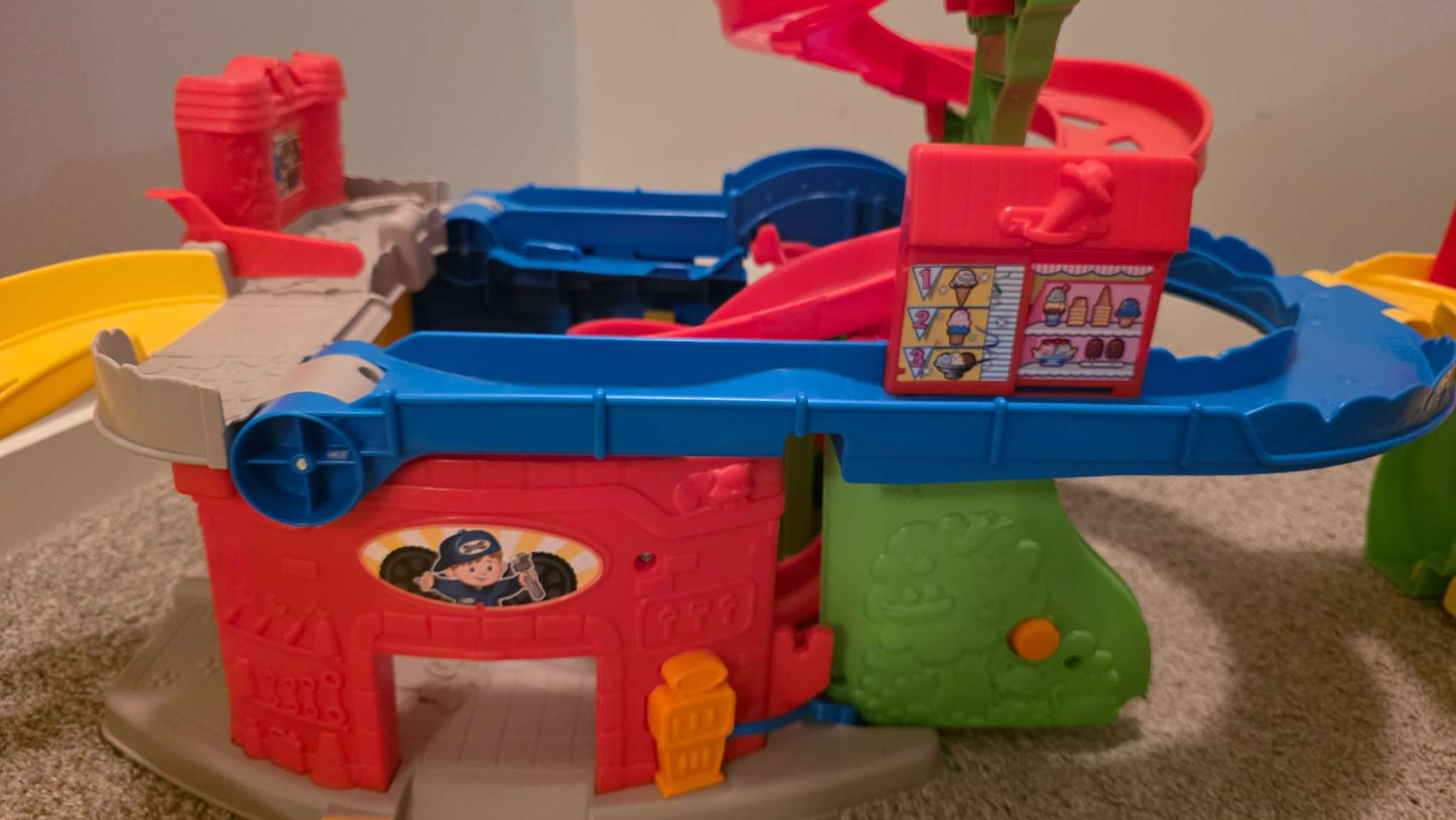 Fisher-Price Little People Wheelies Stand ’n Play Rampway *Tower Only*, VGUC