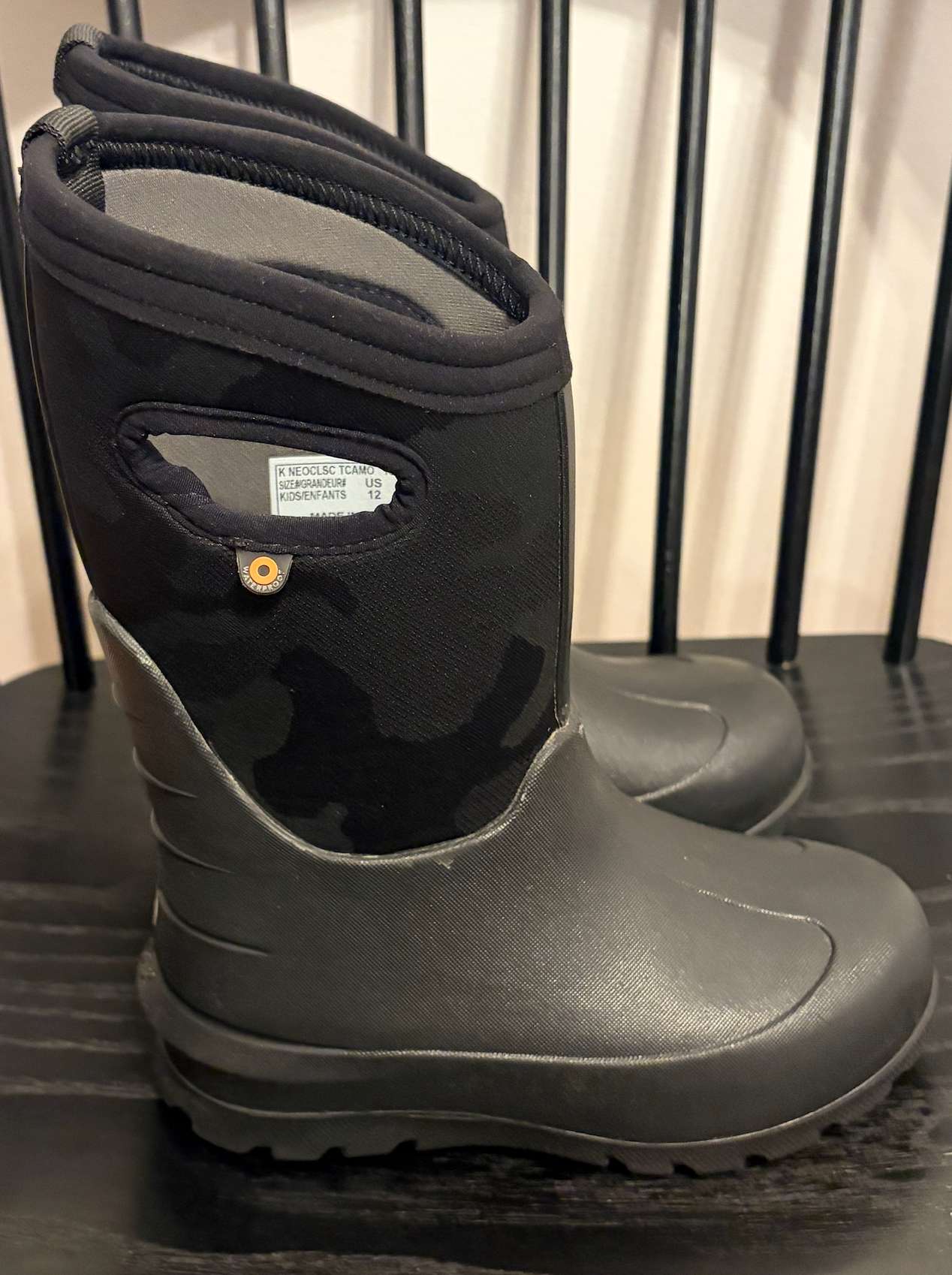 Bogs Little Kid Winter Boots Size 12, Shoes 12 (Toddler:2-4yr)