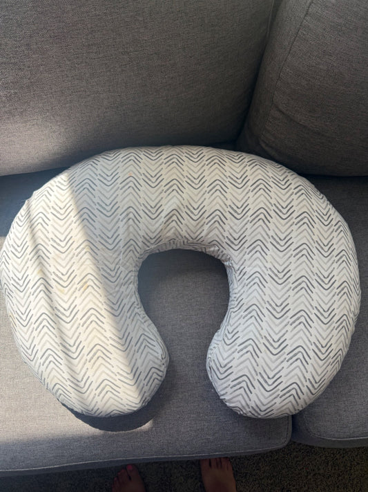 Nursing pillow