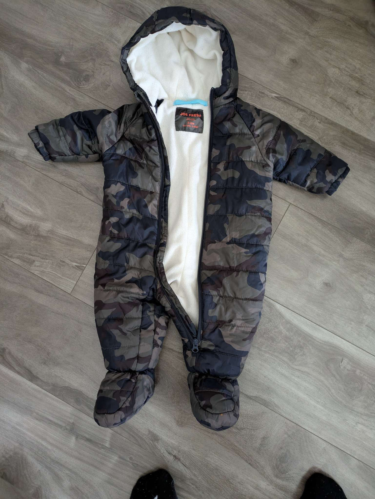 Joe fresh bunting suit, Kids 6 Month (3-6M)