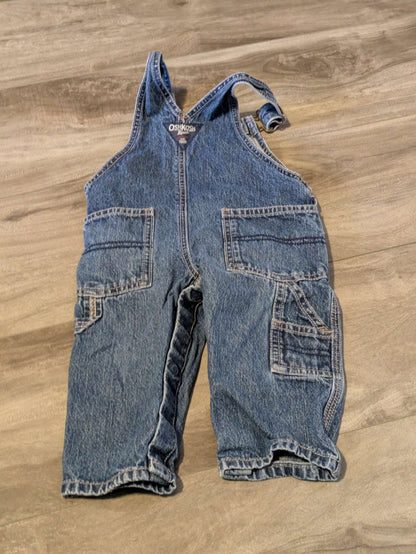 Oshkosh overalls size 9mo, Kids 9 Month (6-9M)