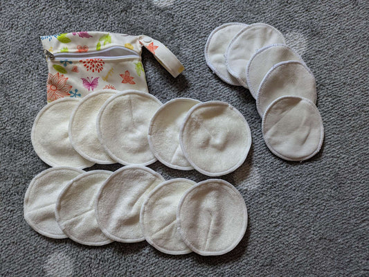 Organic reusable nursing pads with storage bag
