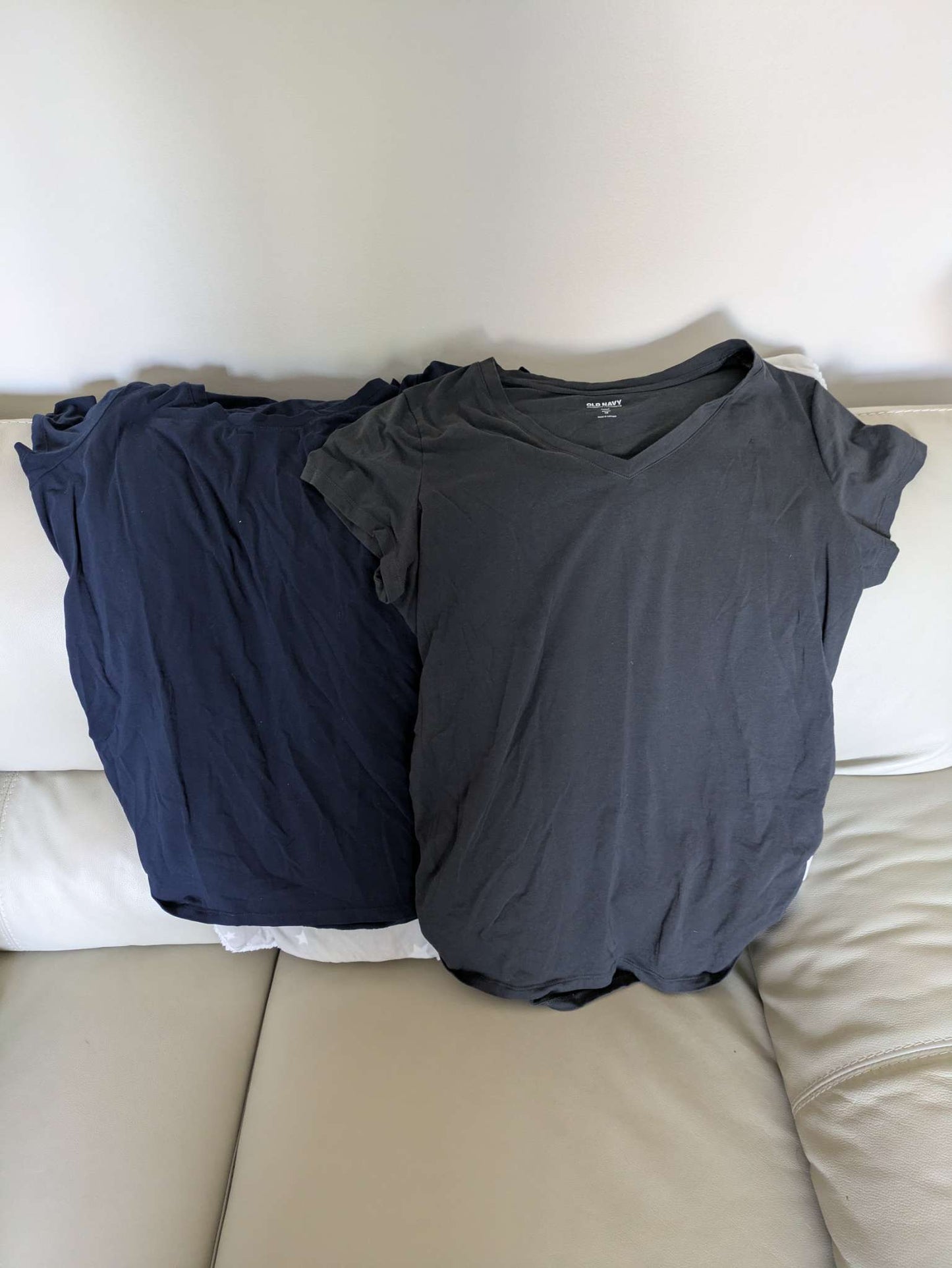 2 fitted maternity t-shirts , Maternity XL (16-18)