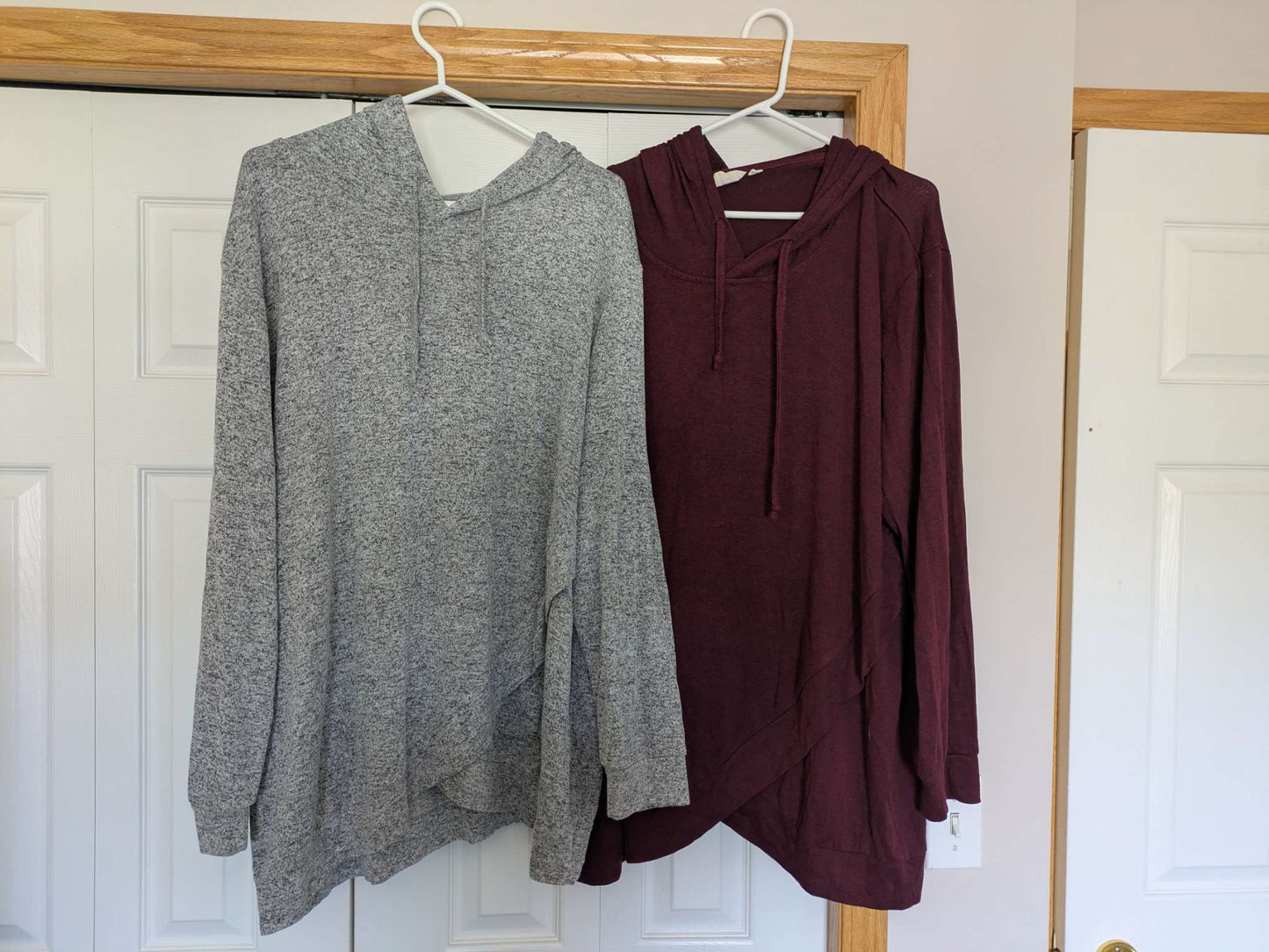 2 Long sleeve maternity and nursing tops, Maternity 2XL+ (18+)