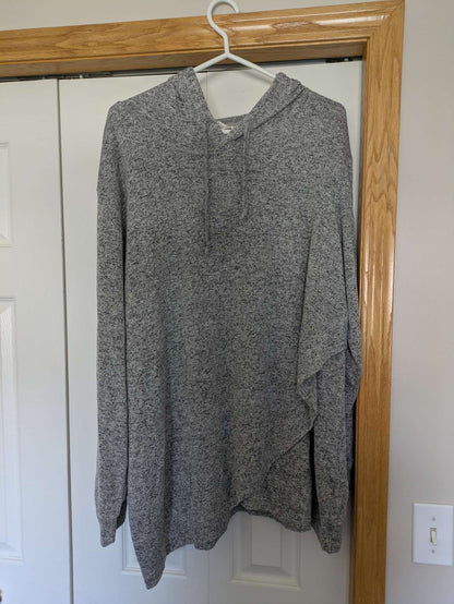 2 Long sleeve maternity and nursing tops, Maternity 2XL+ (18+)