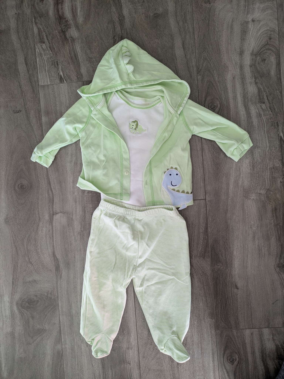Dino outfit - 6-9mo, Kids 9 Month (6-9M)