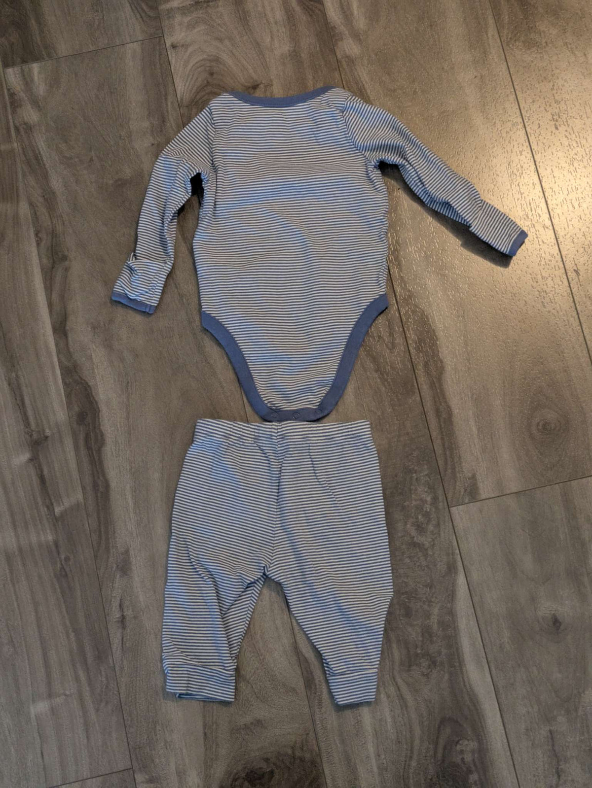 Baby gap outfit , Kids 6 Month (3-6M)