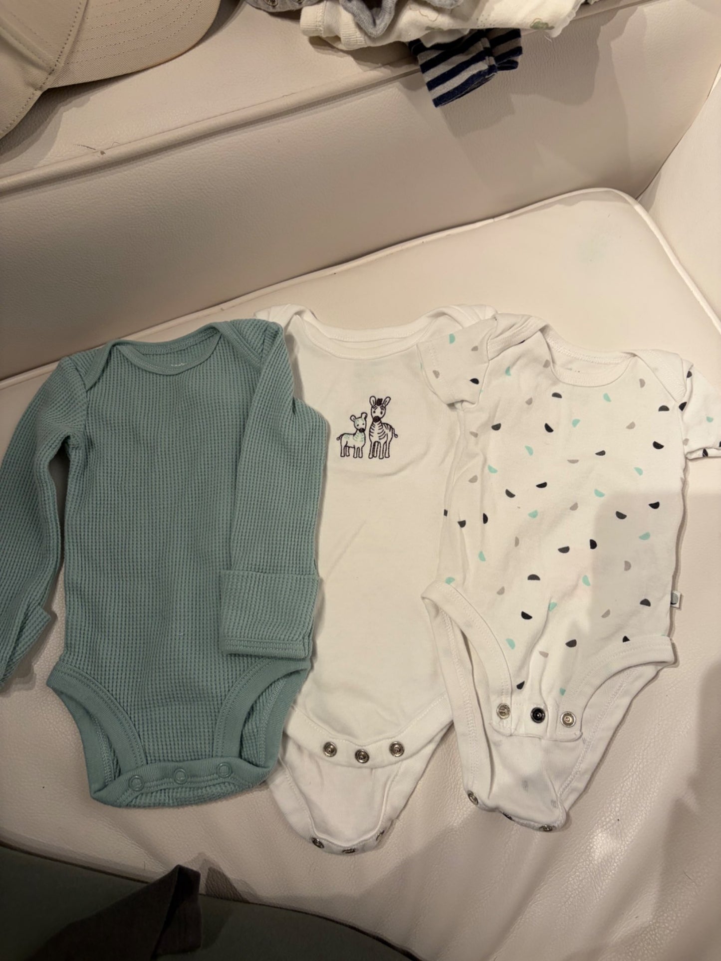 3 NB vests, Kids Newborn