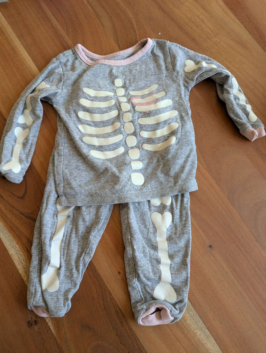 Joe Fresh Grey Halloween skeleton pj's 12-18 months , Kids 18 Month (12-18M)
