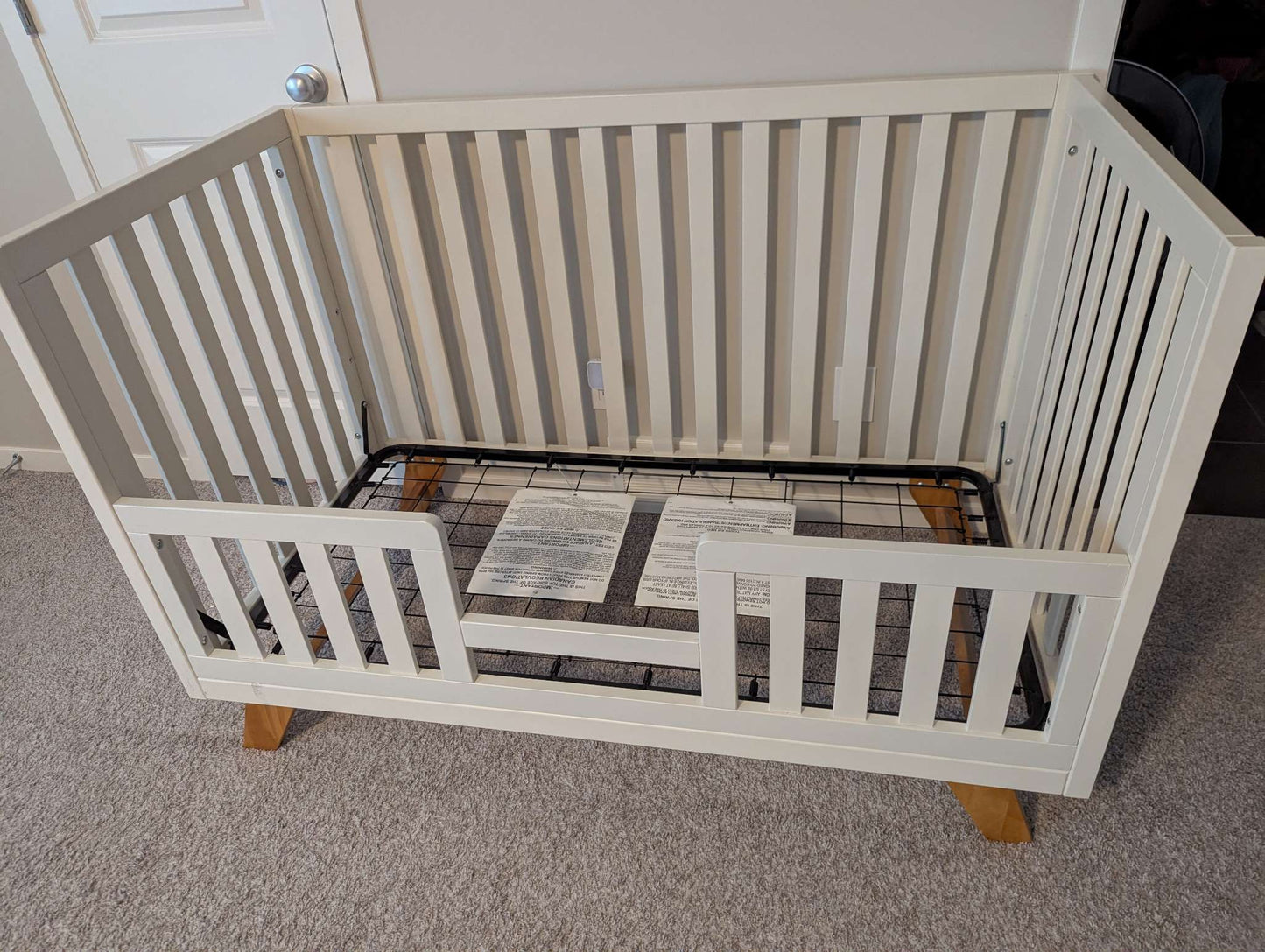 Kidkraft white crib 4 in one