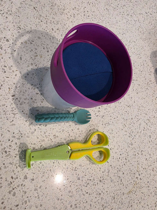 Munchie mug Snack box, scissor, spork