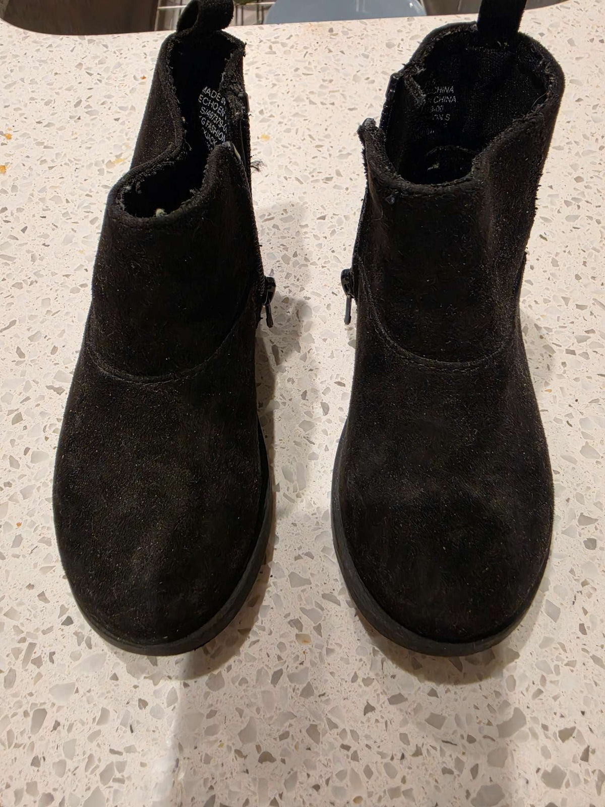 Old navy size 6 black boots, Shoes 6 (Walkers:12-24 mth)
