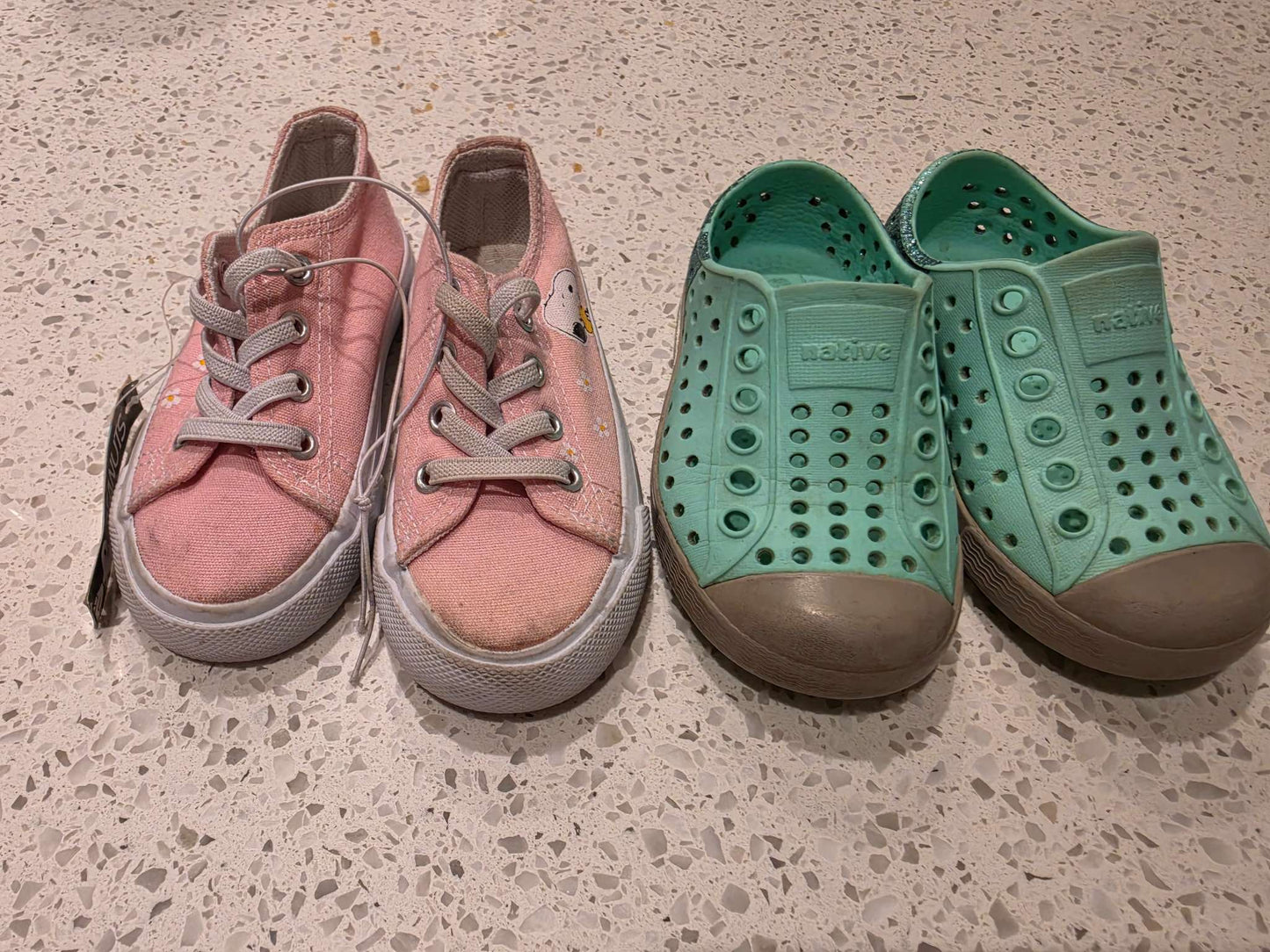 Pink peanuts and native shoe bundle of 2. Toddler size 6 , Shoes 6 (Walkers:12-24 mth)