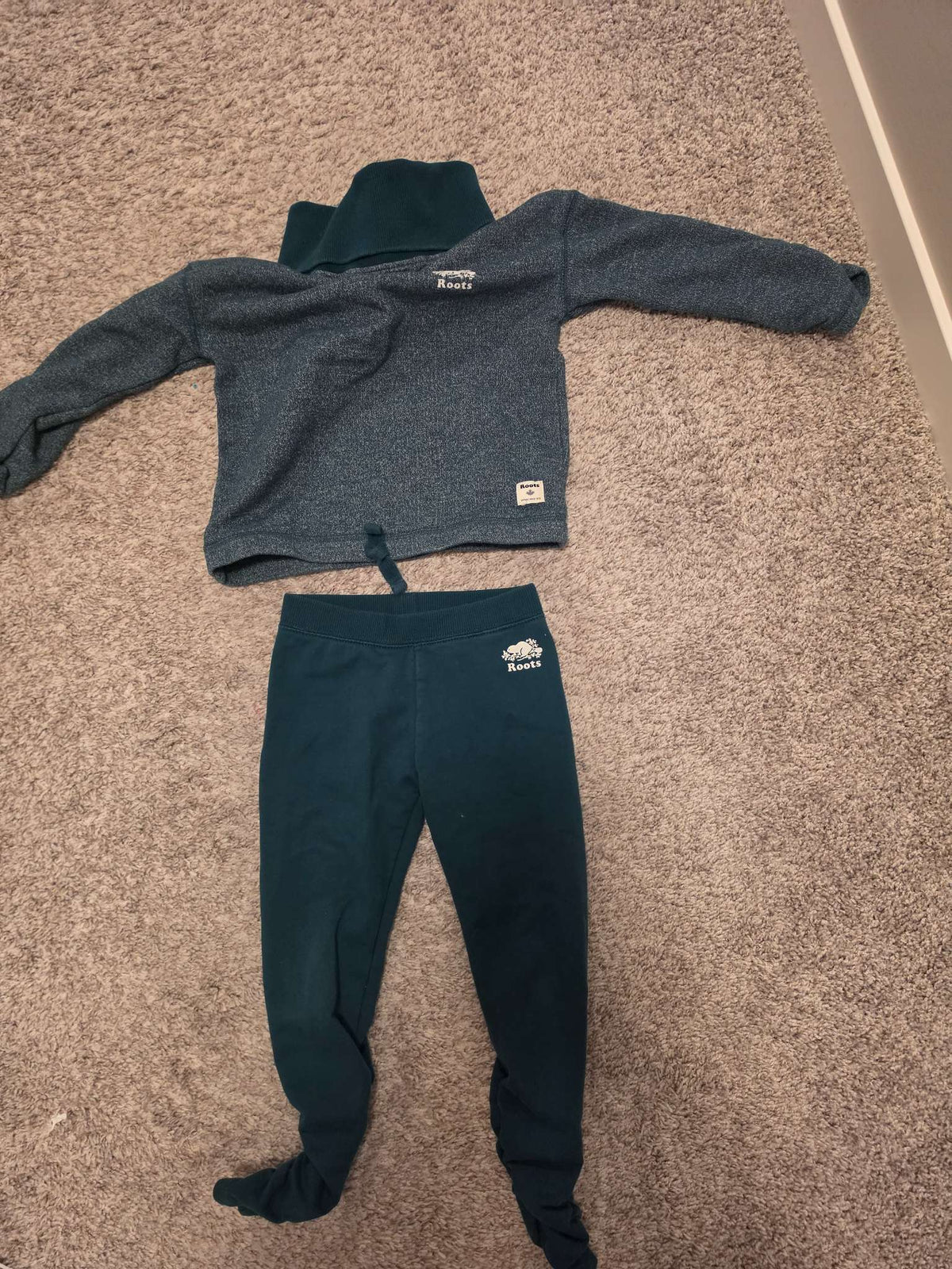 Roots 4 T sweeter set , Kids 4/4T
