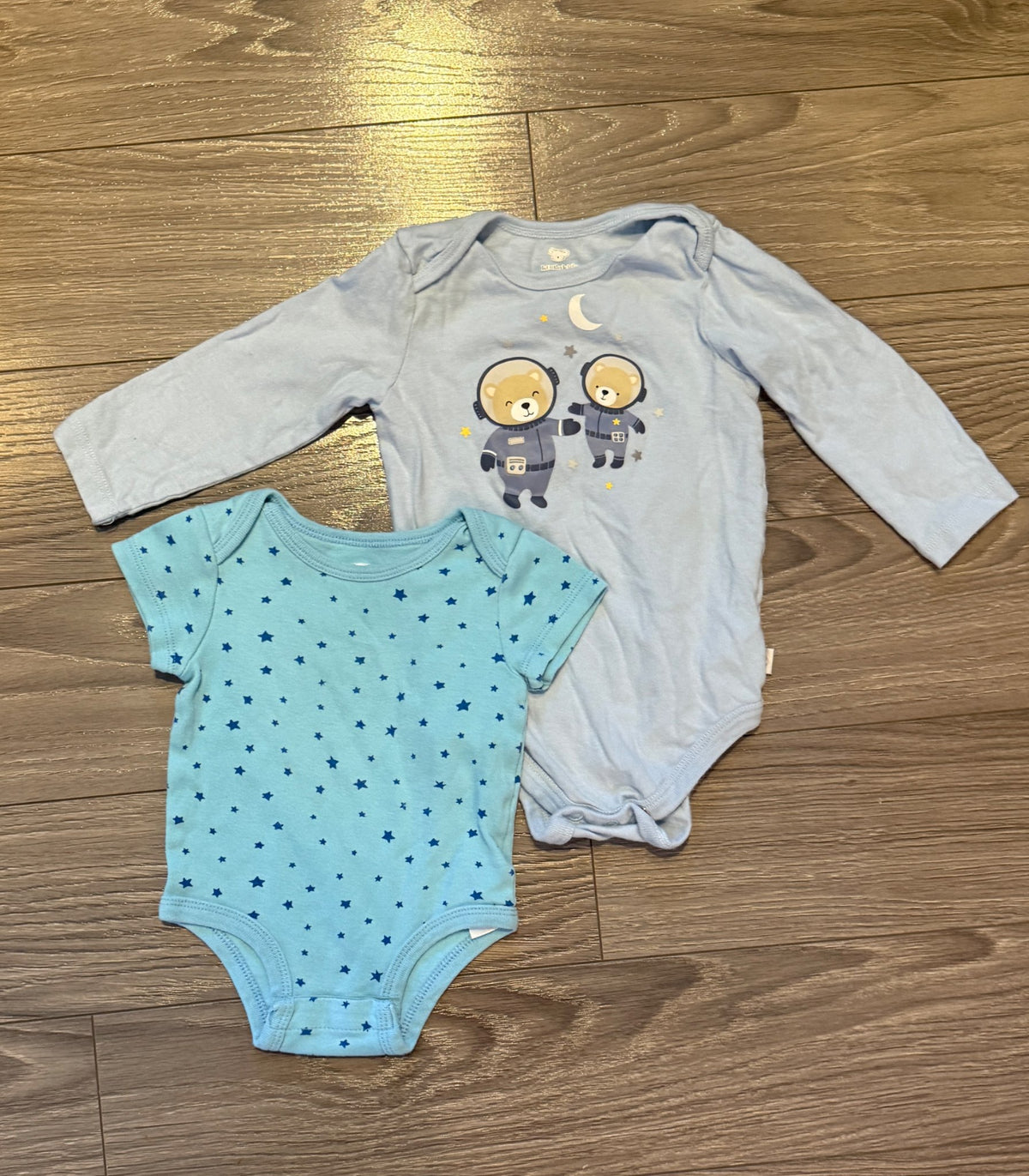 Set of 2 Space-Themed Short Onesies (9 Months), Kids 6 Month (3-6M)