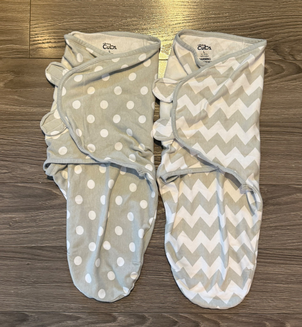 Set of 2 Comfy Cubs Velcro Swaddles (Sz L, 14-18 lbs), 0-6 Months (Small)
