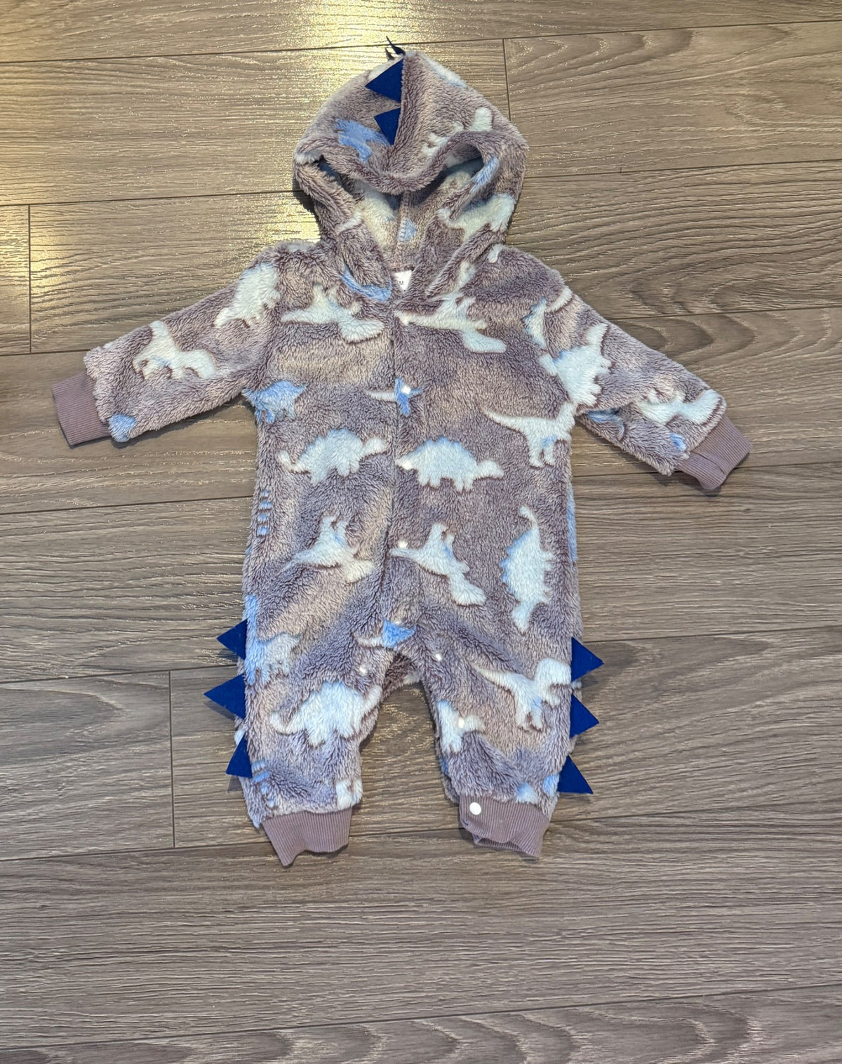 Super Soft Fleece Dinosaur Onesie (3-6 Months), Kids 6 Month (3-6M)