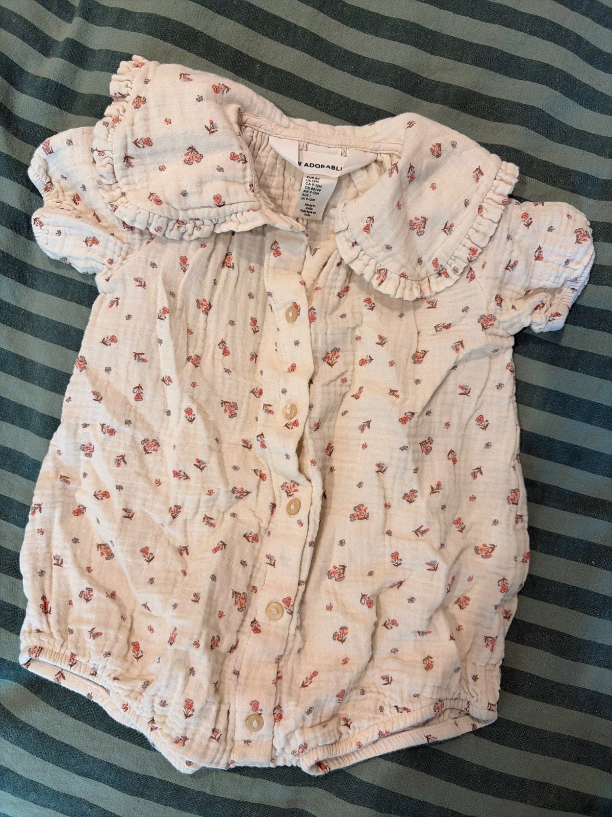 H&M Adorables floral bubble romper, Kids 12 Month (9-12M)
