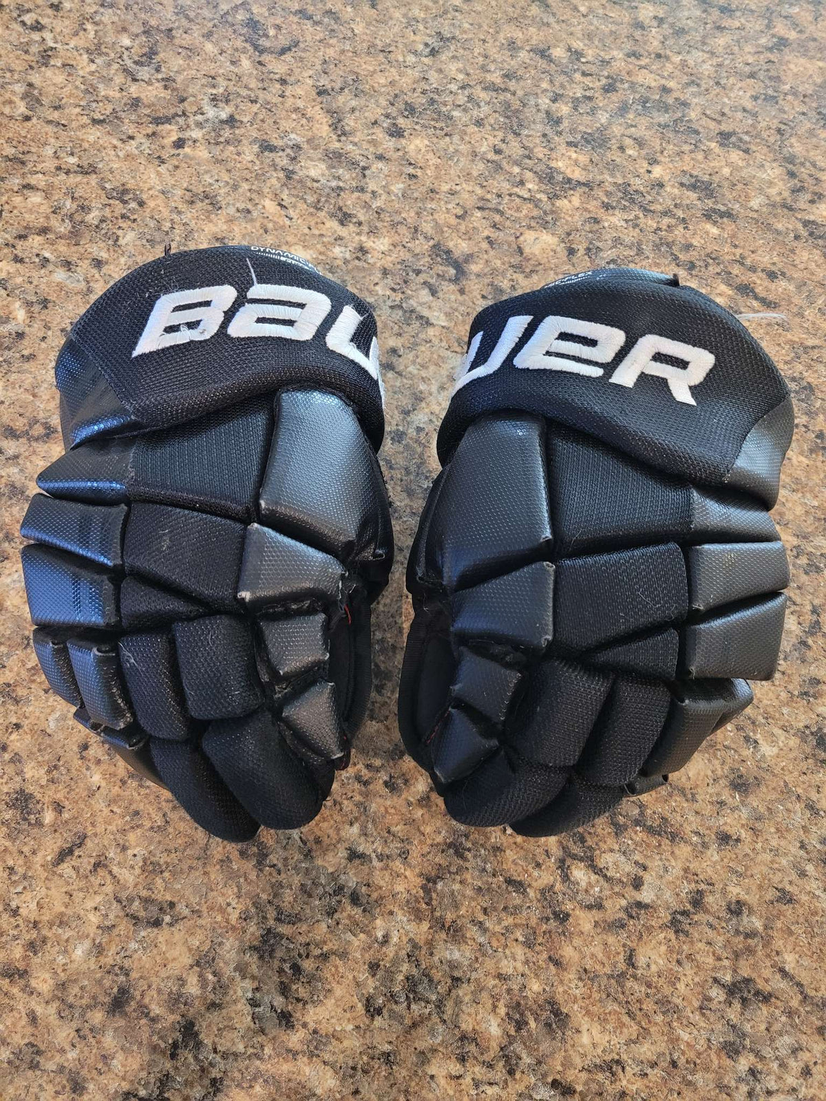 Bauer hockey gloves