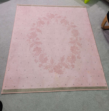 Ilea carpet.      (133×160 cm)