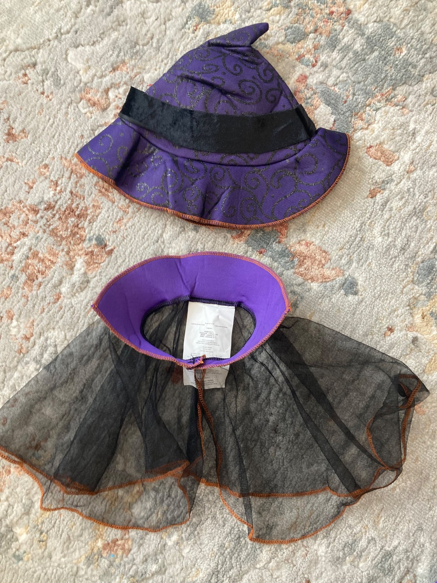 Witch Costume - size 4-6, Kids 4/4T