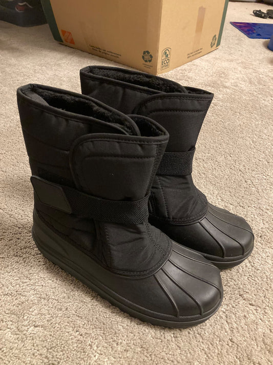 Children’s Place - Snow Boots - Big Kids Size 5, Shoes 3 (Kids:4-8yr)