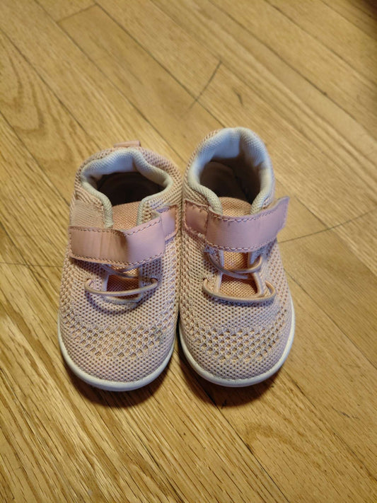Girl shoes, Shoes 4.5 (Walkers:12-24 mth)