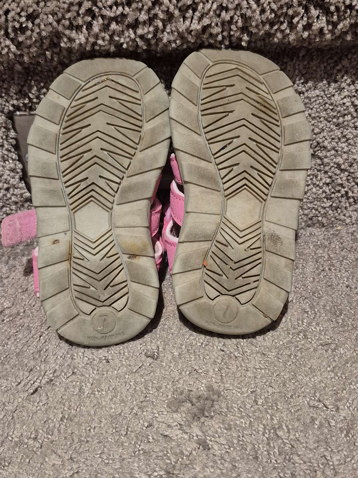 Pink Closed-Toe Athletic Sandals - Size Toddler 7, Shoes 7 (Walkers:12-24 mth)