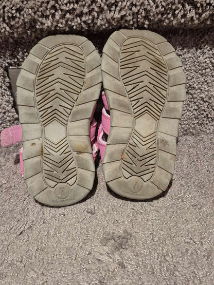 Pink Closed-Toe Athletic Sandals - Size Toddler 7, Shoes 7 (Walkers:12-24 mth)