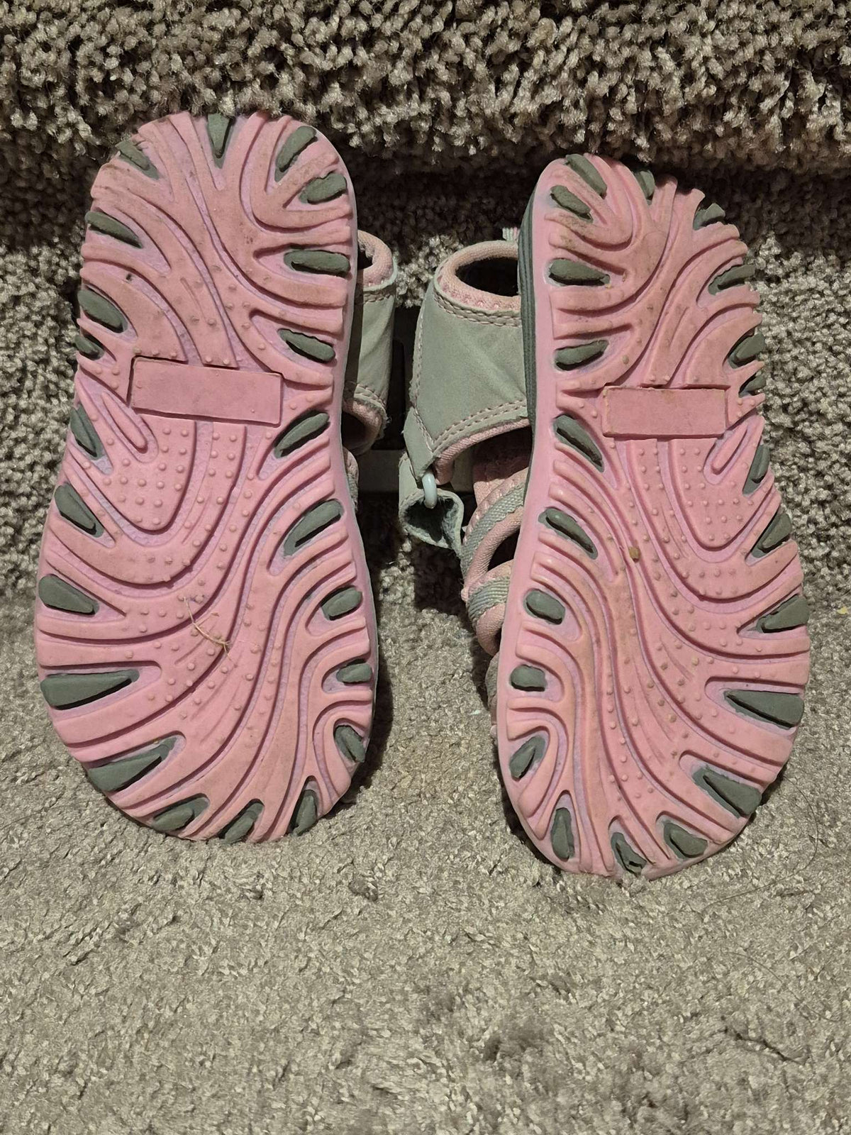 Grey & Pink Closed-Toe Athletic Sandals - Size 7T, Shoes 7 (Walkers:12-24 mth)