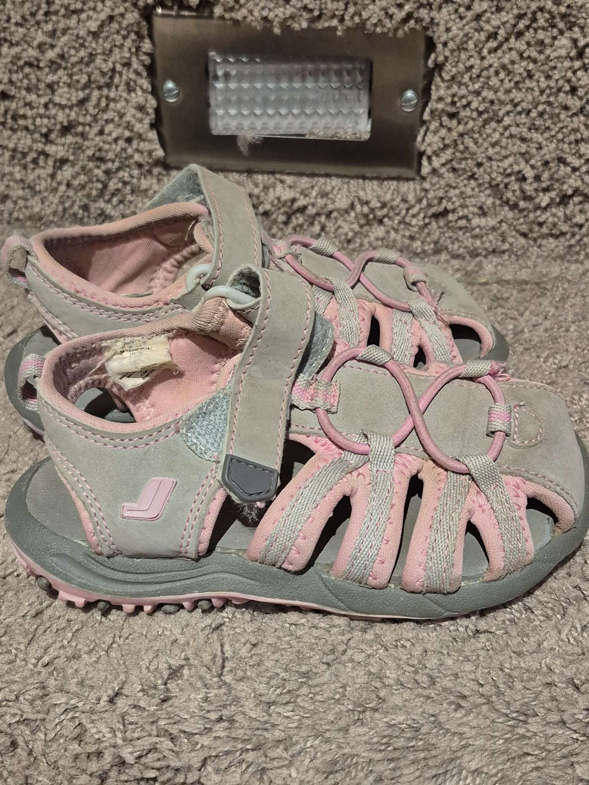 Grey & Pink Closed-Toe Athletic Sandals - Size 7T, Shoes 7 (Walkers:12-24 mth)