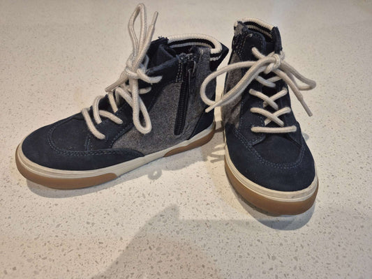 Old Navy Navy & Grey High-Top Sneakers - Size 8T, Shoes 8 (Toddler:2-4yr)