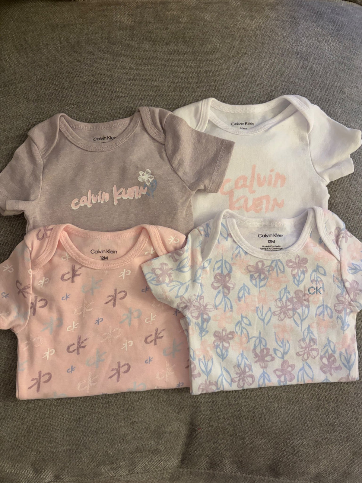 Girls onesie and shirt pack , Kids 12 Month (9-12M)