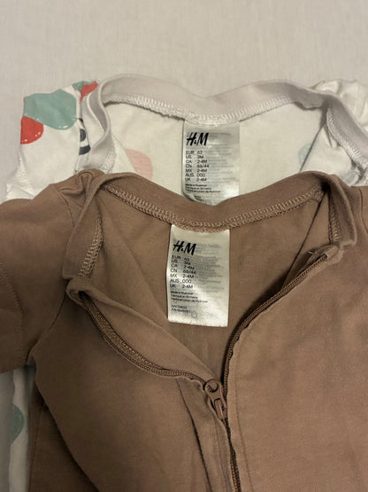 Set of 2 H&M Short Sleeve/Shorts Rompers , Kids 3 Month (0-3M)