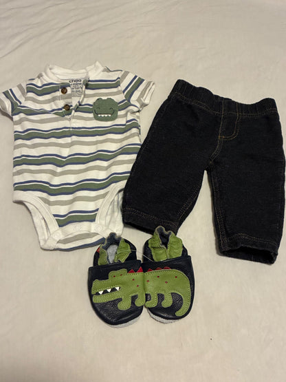 3 Piece Alligator Outfit, Carters 0-3m , Kids 3 Month (0-3M)