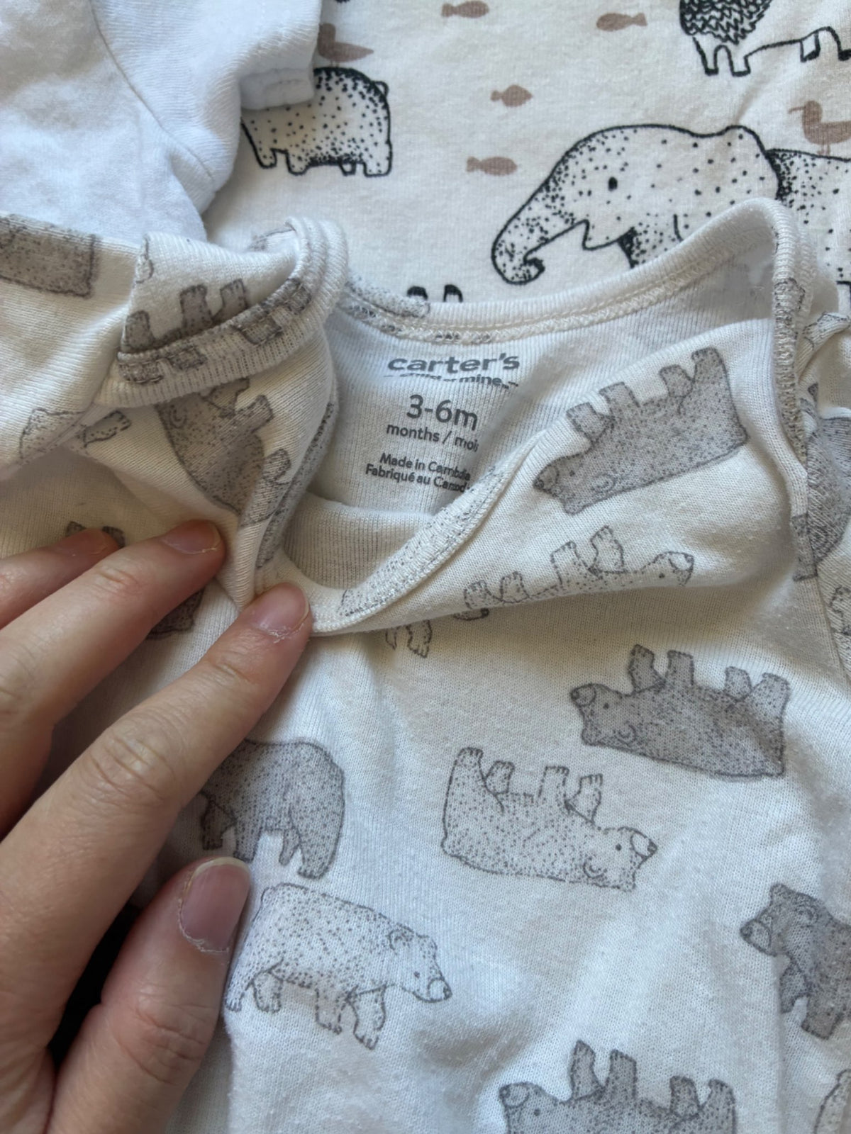 Bundle of 3 short sleeved onesies, 6 months , Kids 6 Month (3-6M)
