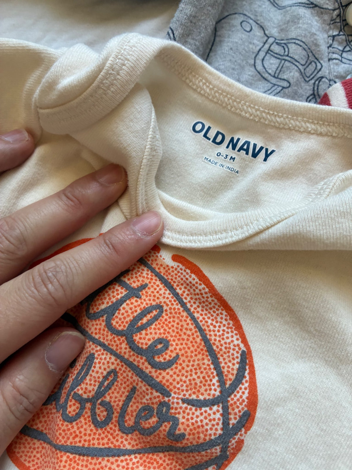 Bundle of 3 onesies, size 3 month , Kids 3 Month (0-3M)