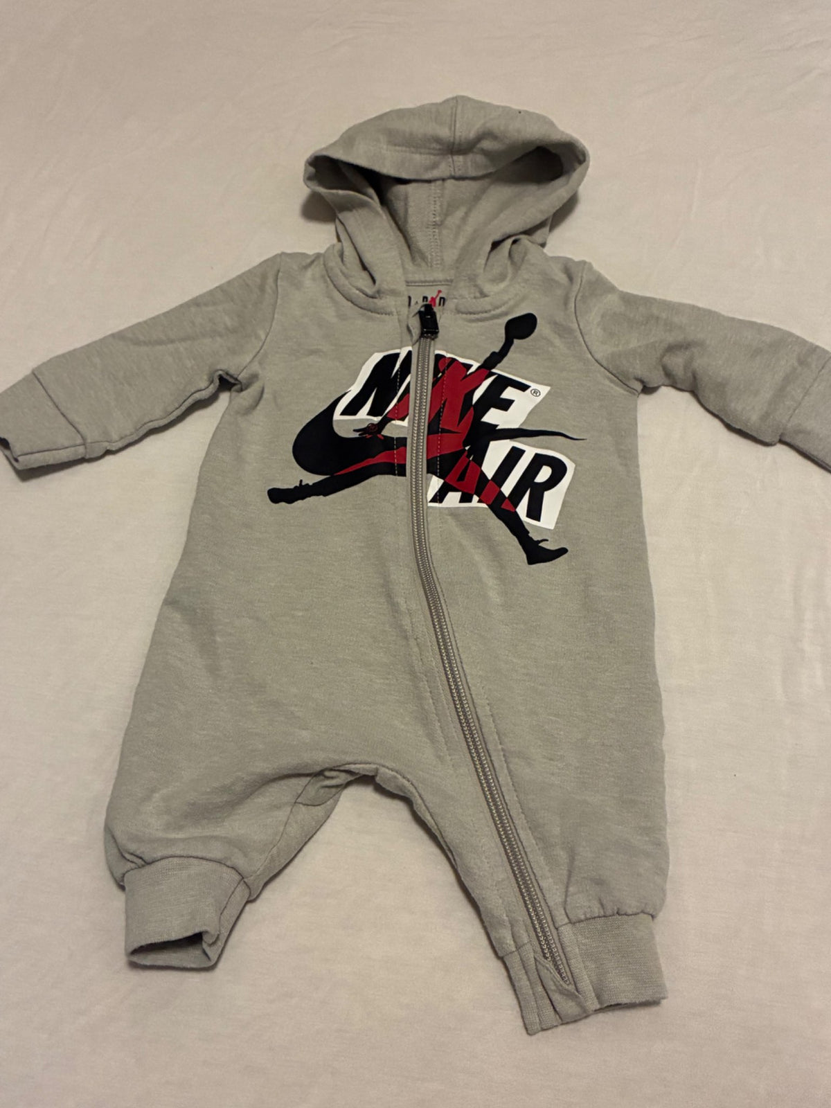 NB Air Jordan Hooded Romper, Kids Newborn