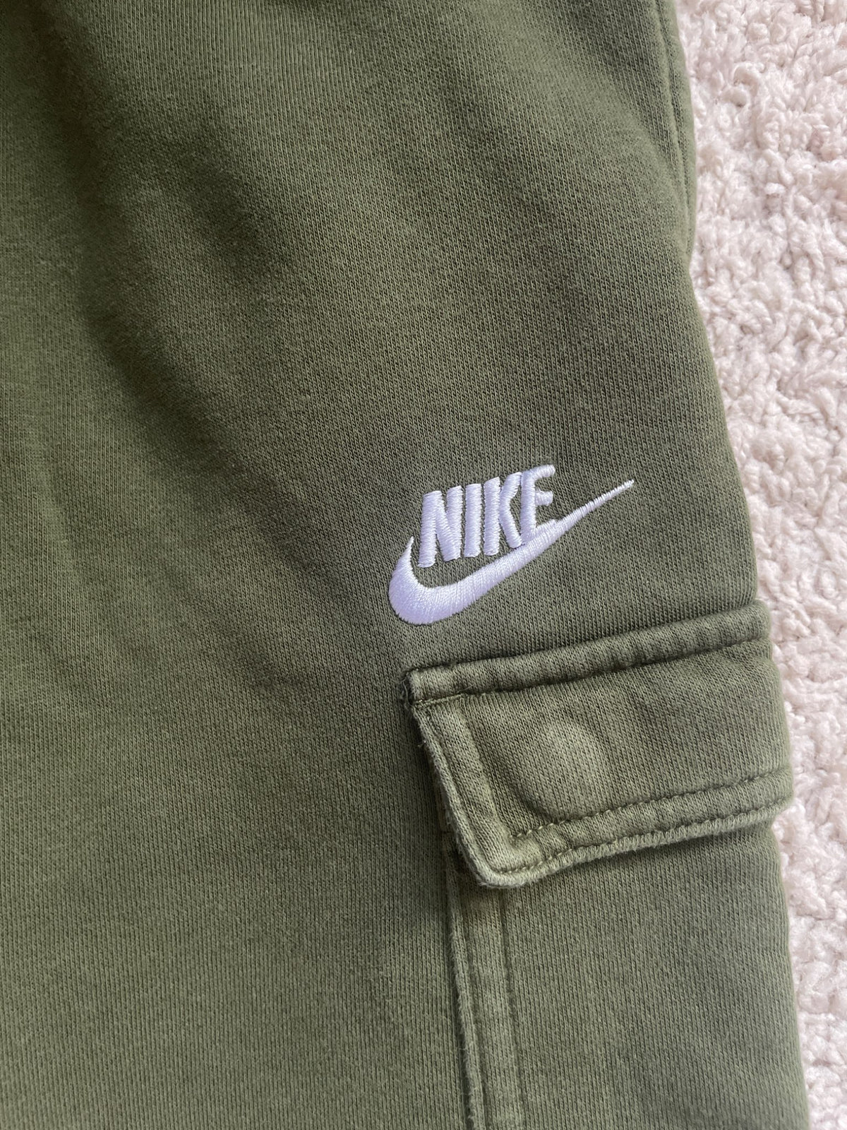 Nike sweats size M, Kids 10