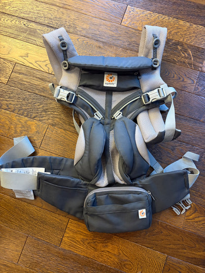 Ergo Baby Omni 360 cool air mesh
