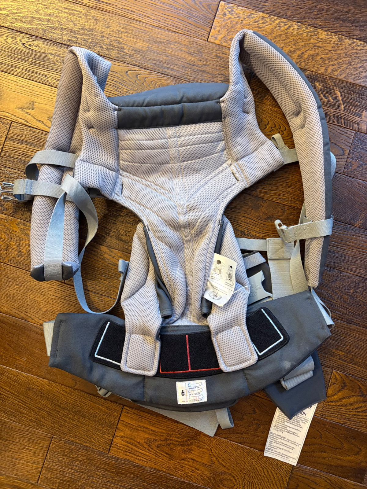 Ergo Baby Omni 360 cool air mesh