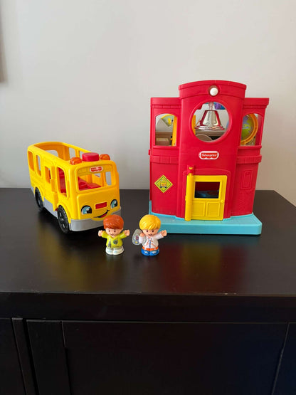 Fisher-Price Little People Friendly School & School Bus Set (#341)