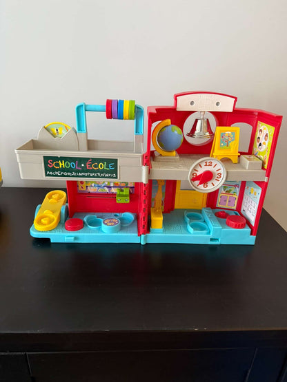 Fisher-Price Little People Friendly School & School Bus Set (#341)