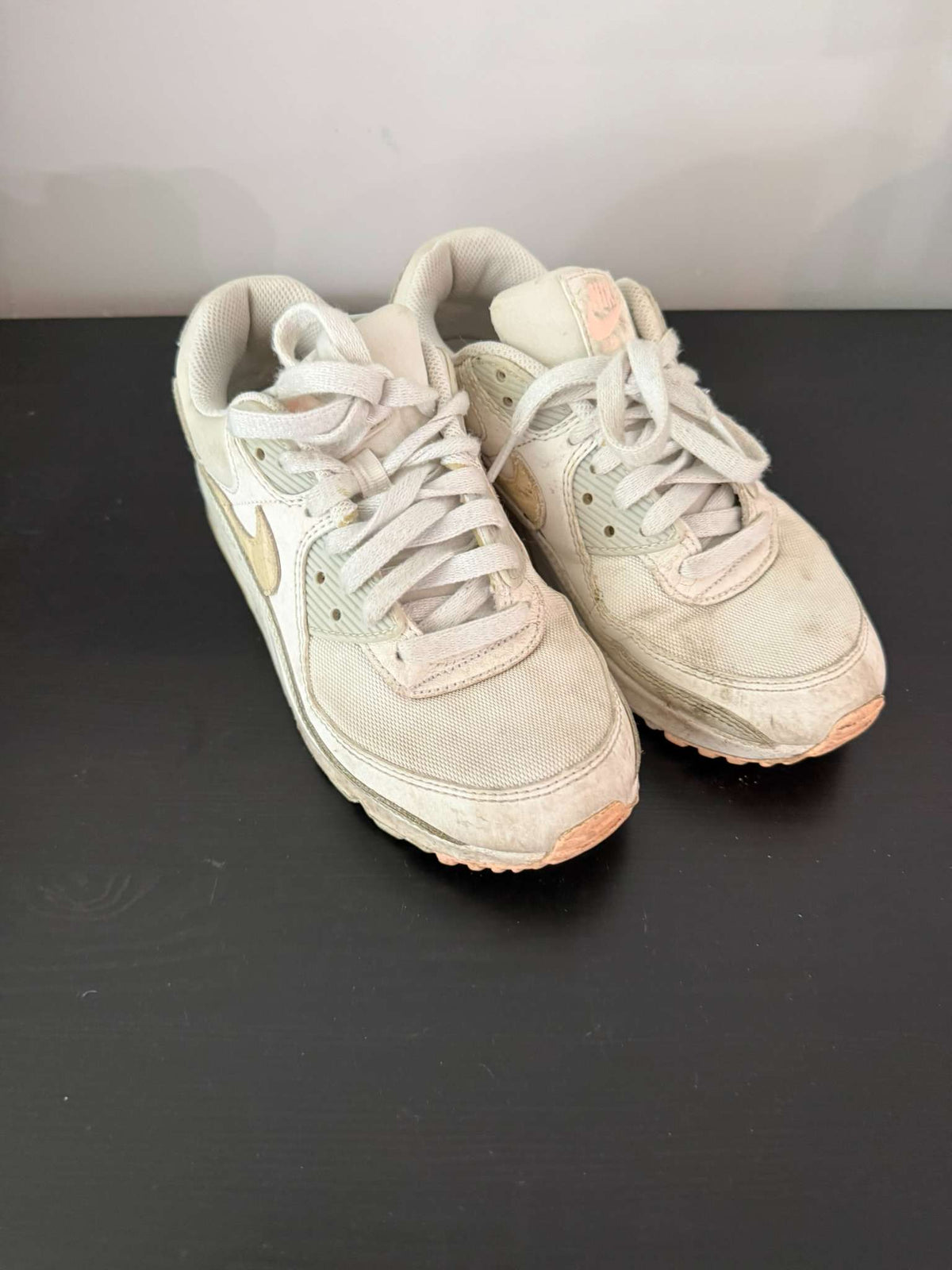 Nike Air Max 90 Sneakers - White with Pink Accents - Women's 6.5 / Youth 5Y (#234), Shoes 5 (Big Kids:8–12yr)