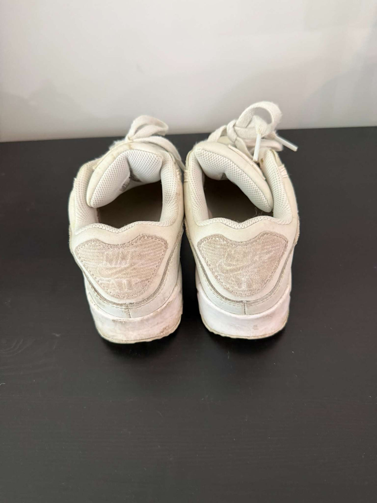 Nike Air Max 90 Sneakers - White with Pink Accents - Women's 6.5 / Youth 5Y (#234), Shoes 5 (Big Kids:8–12yr)